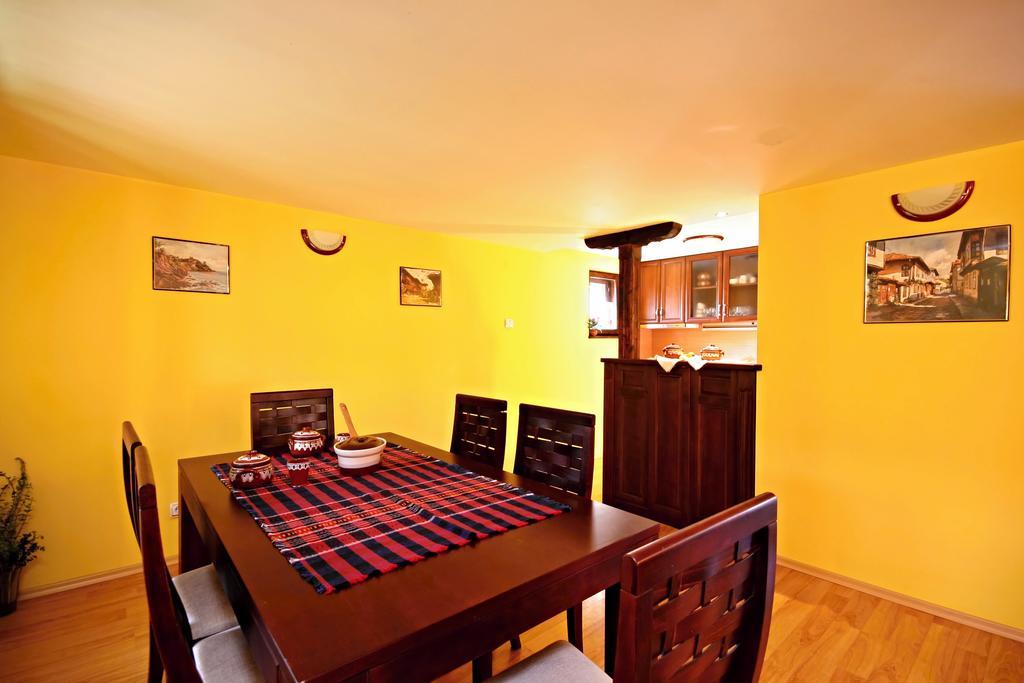 Private 4Br-2Ba Guest House Dryanovo With Pool And Free Parking Exterior photo