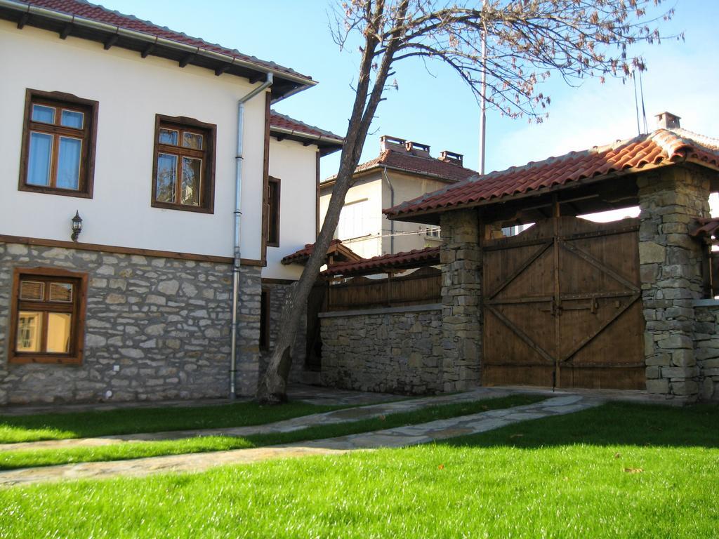 Private 4Br-2Ba Guest House Dryanovo With Pool And Free Parking Exterior photo